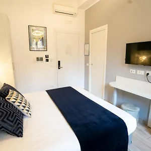 Archi Di 3*, Rome Italy